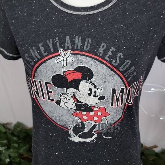 Disney Parks Minnie Mouse Tee Shirt [SIZE MEDIUM]‎ - Picture 2 of 5